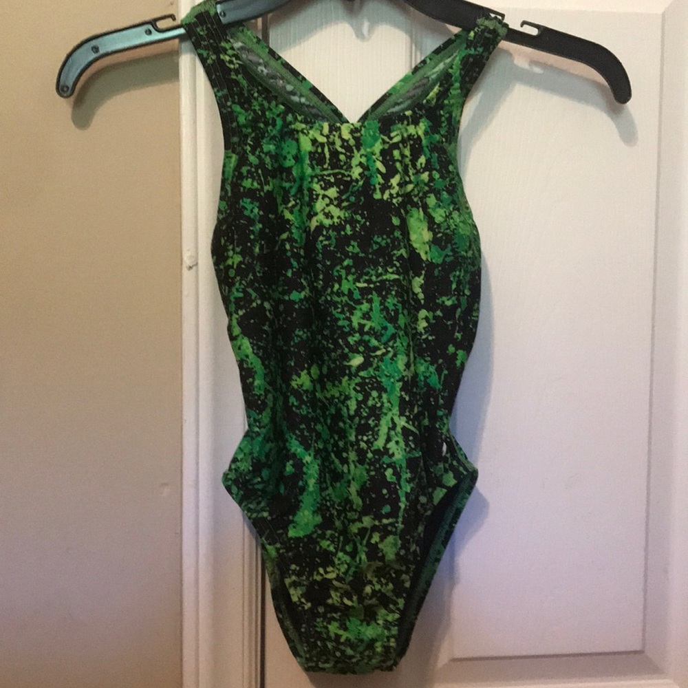 girls speedo swimsuit